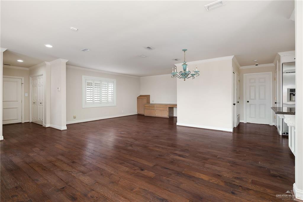 Photo 13 of 4015 Hobbs Drive