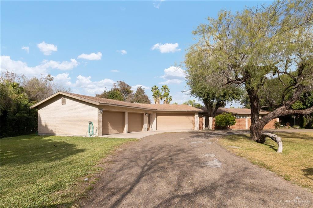 Photo 2 of 4015 Hobbs Drive