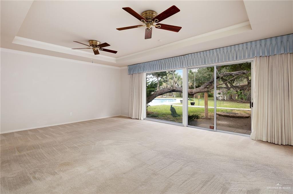 Photo 20 of 4015 Hobbs Drive
