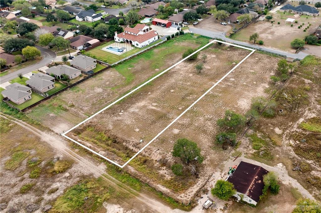 Photo 5 of 1415 Bluebonnet Avenue