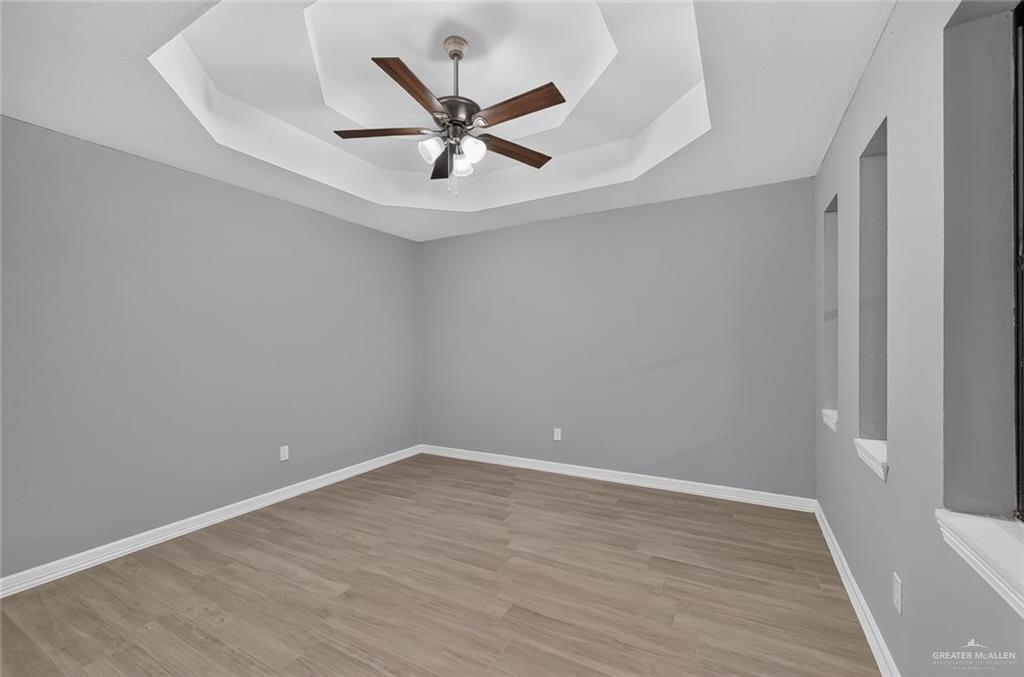 Photo 6 of 2820 Tampico Street