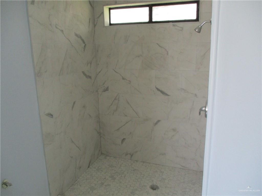 Photo 13 of 700 Franciska Street