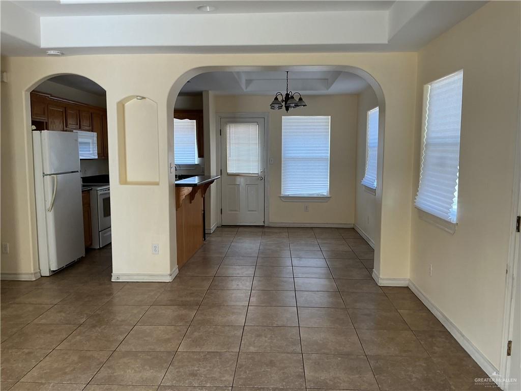 Photo 12 of 4008 Parkplace Avenue #3