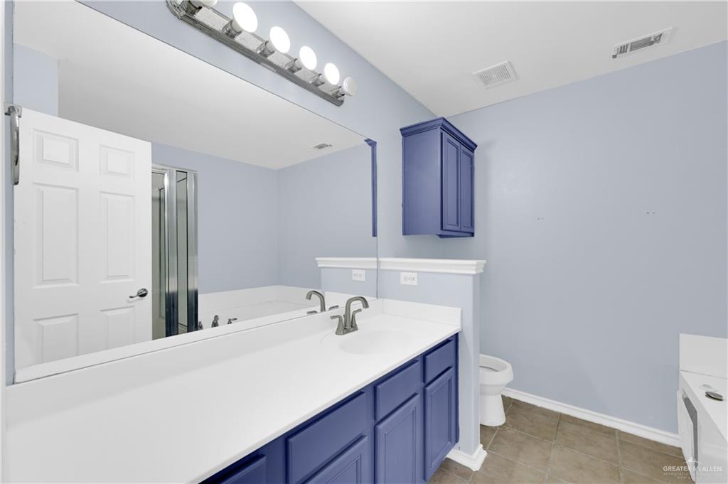 Photo 11 of 1323 Rio Comal Circle