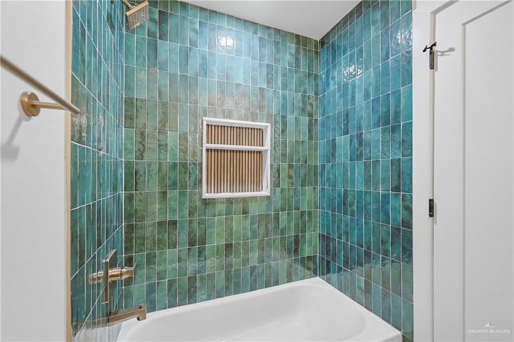 Photo 12 of 413 Aldrin Street