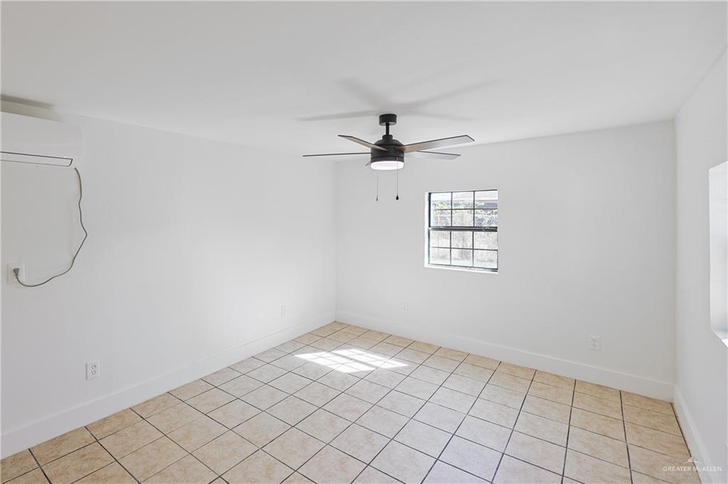 Photo 19 of 413 Aldrin Street