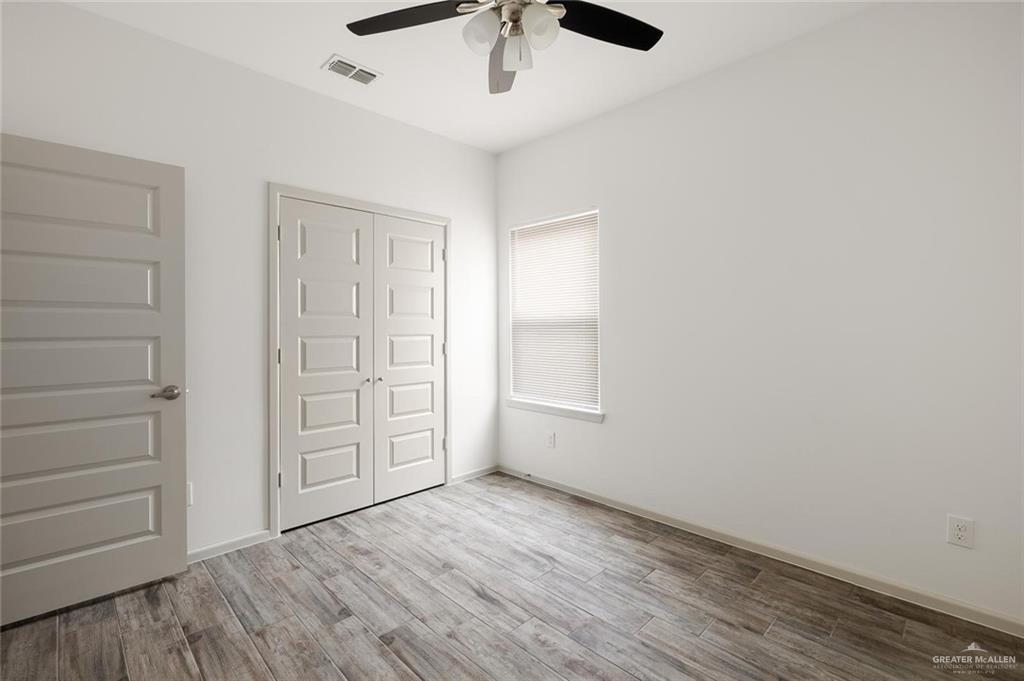Photo 4 of 1028 Palm Drive #1
