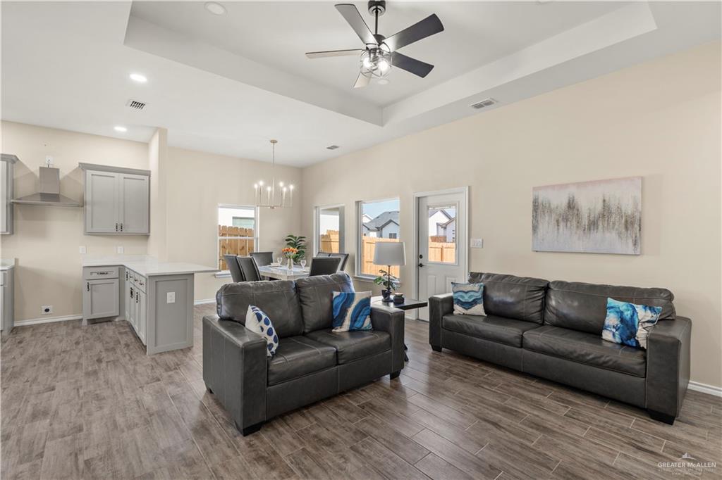 Photo 5 of 18032 Spruce Street
