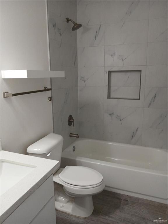 Photo 10 of 605 Cypress Avenue