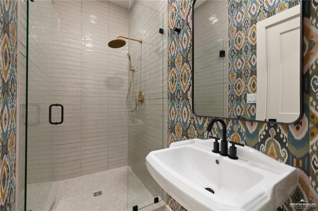 Photo 12 of 5505 4th Street