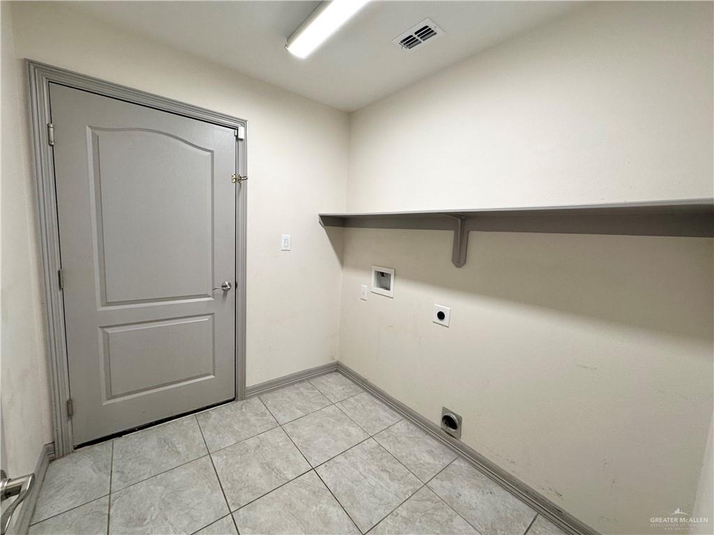 Photo 15 of 2205 Primrose Drive