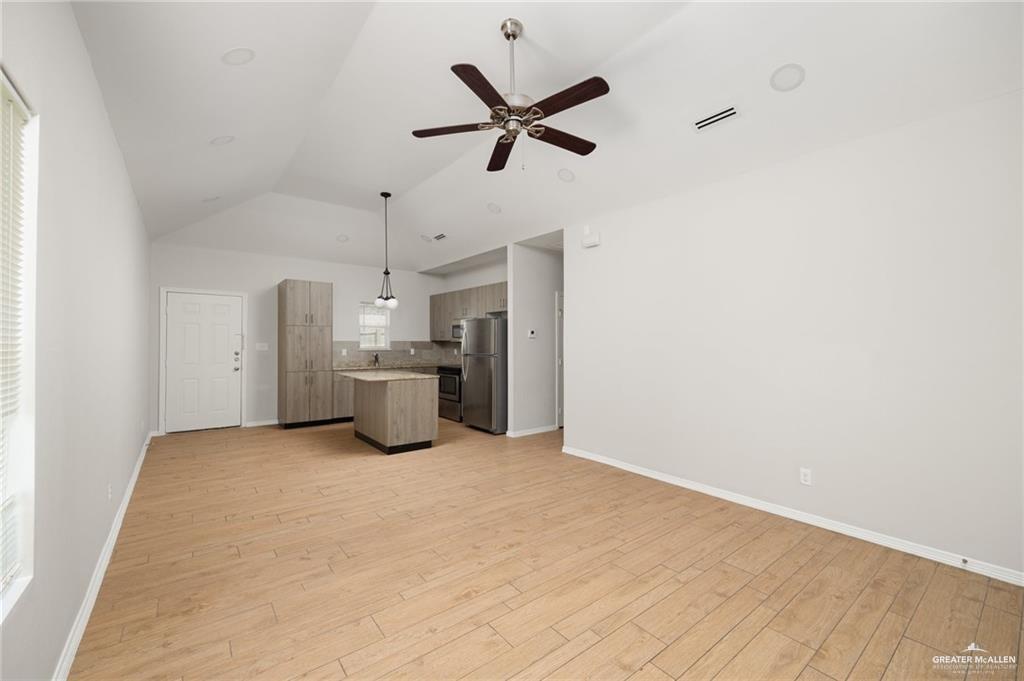 Photo 3 of 2708 Eisenhower Avenue #1
