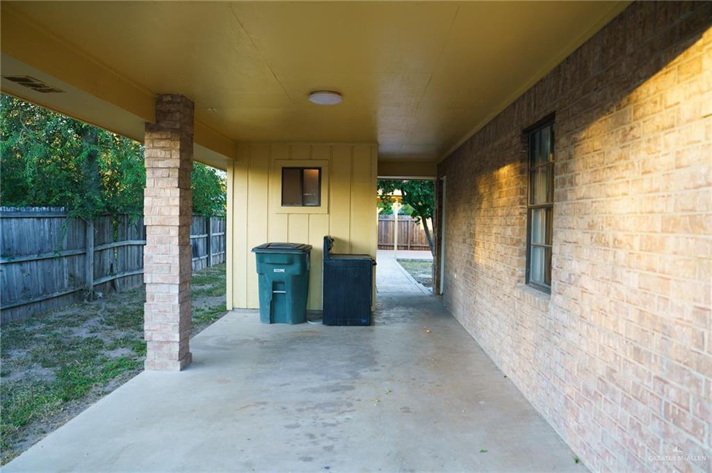 Photo 4 of 1511 Barnes Street