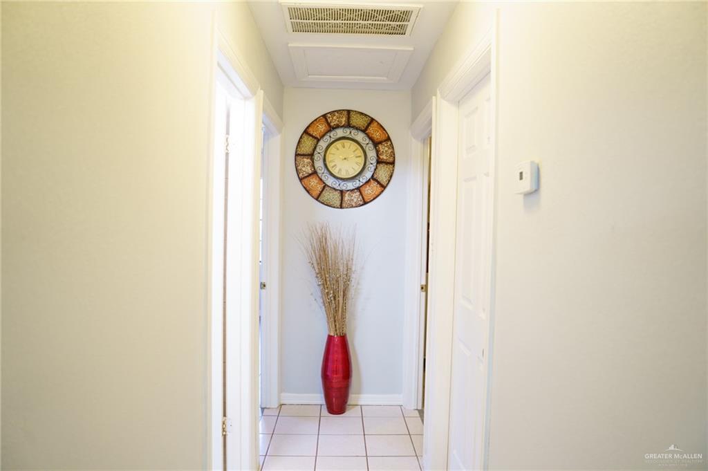Photo 9 of 1511 Barnes Street