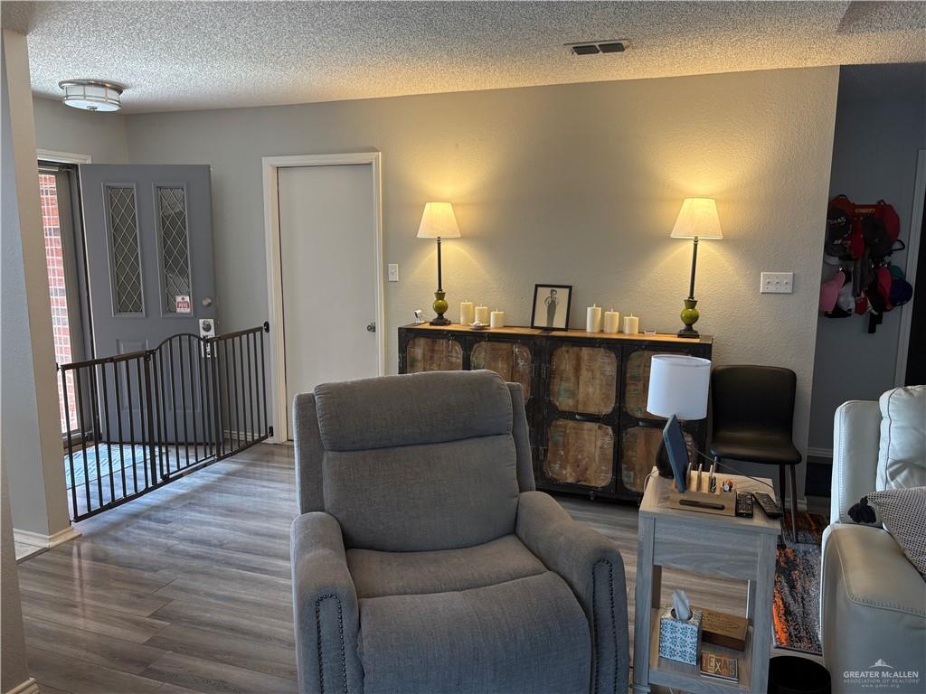 Photo 4 of 308 Diana Drive