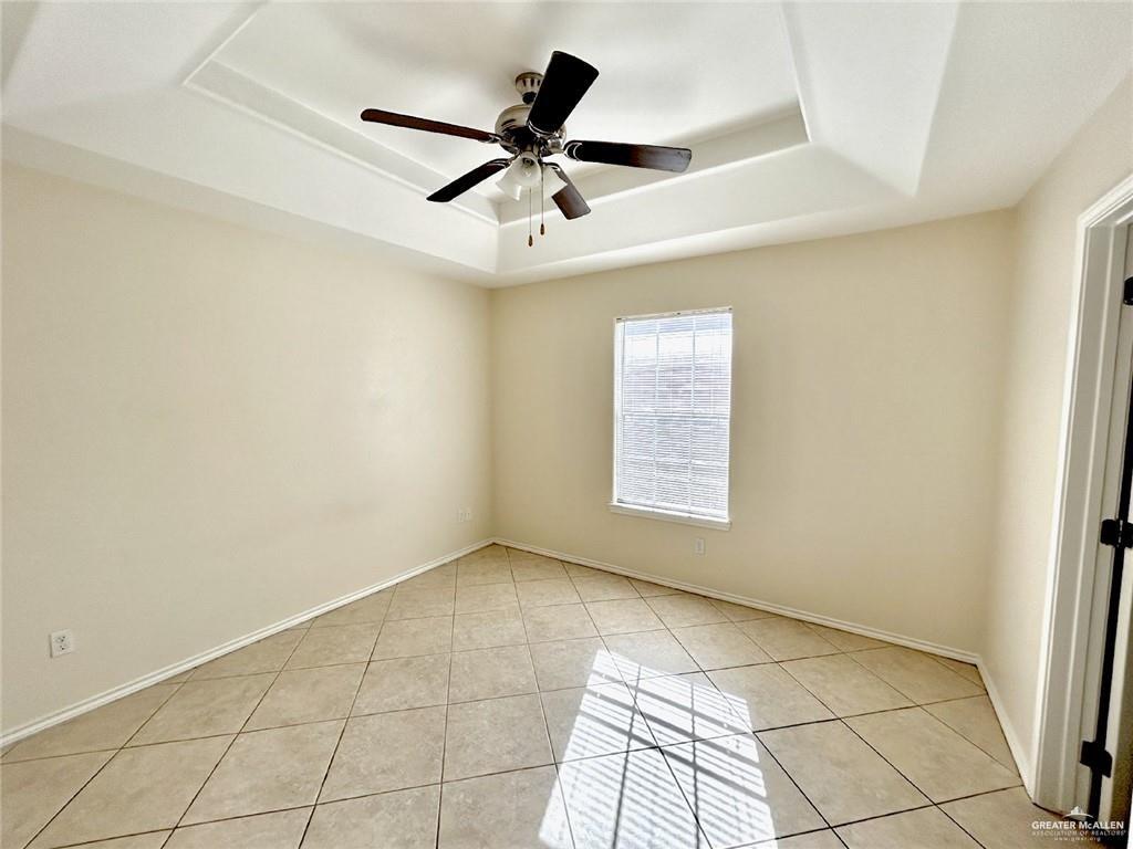 Photo 16 of 314 Albatross Avenue