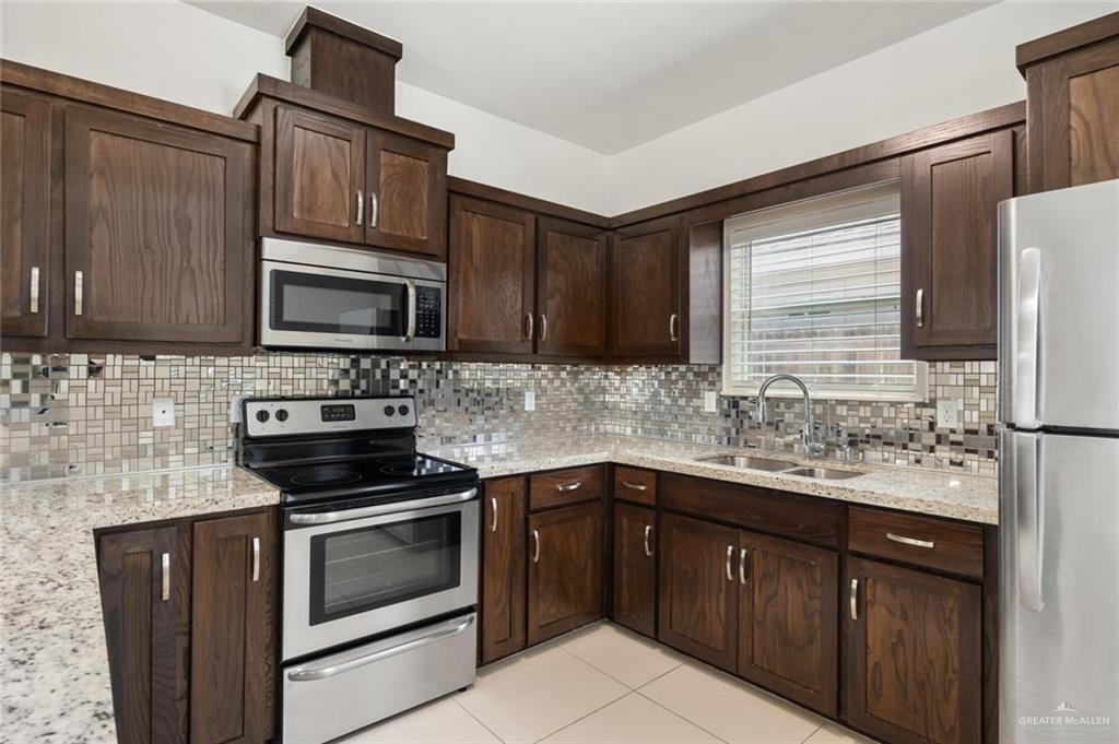 Photo 8 of 1703 Garrison Drive #3