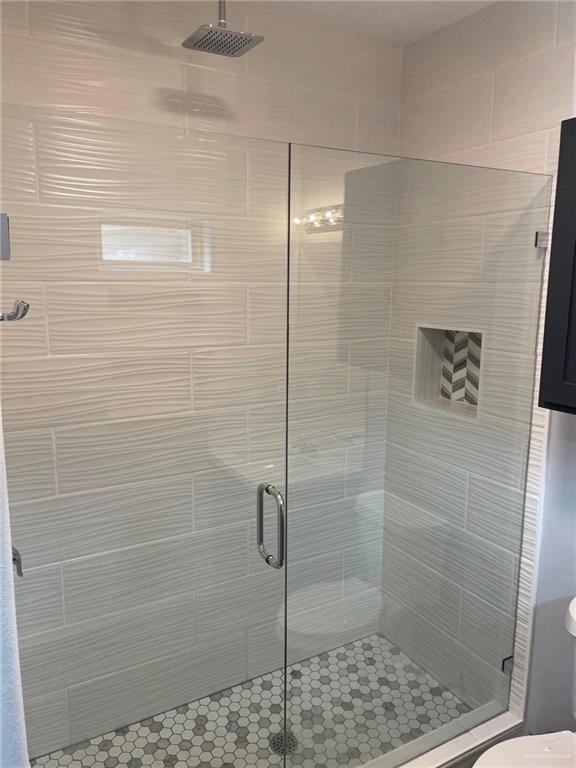 Photo 11 of 2709 Primrose Avenue