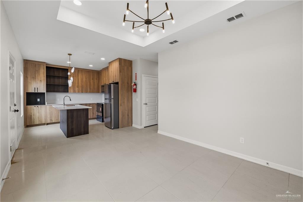 Photo 4 of 4301 Heron Avenue #11