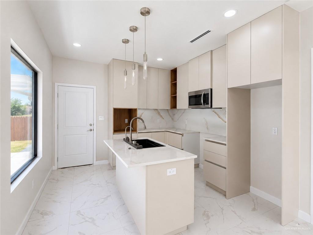 Photo 2 of 4309 Heron Avenue #1