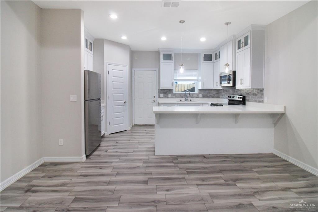 Photo 3 of 1626 Playa Drive #3