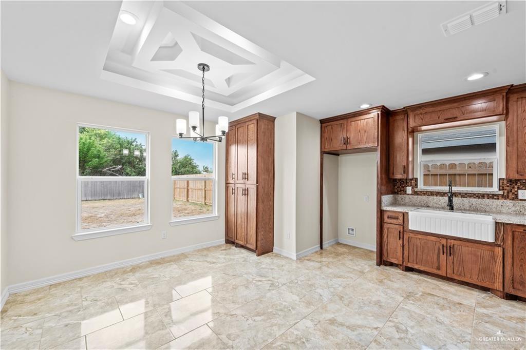 Photo 7 of 617 Tower Oak Drive