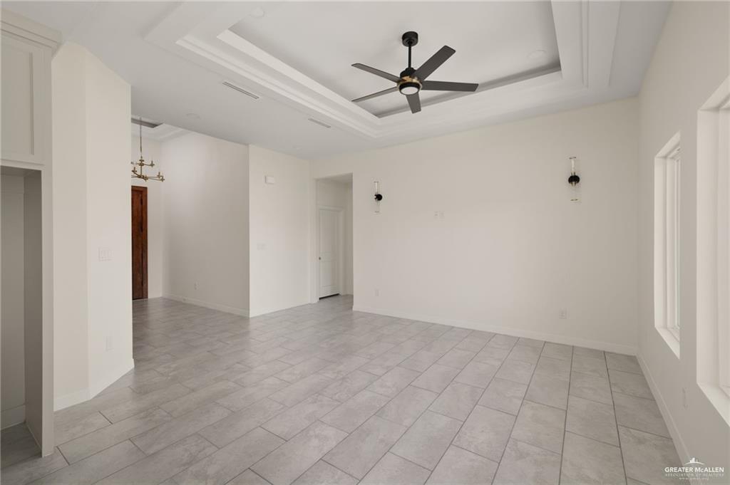 Photo 3 of 4000 San Gabriel Street
