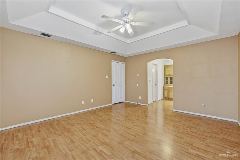 Photo 16 of 3214 Black Oak Lane
