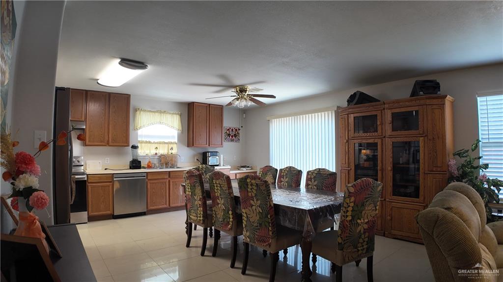 Photo 3 of 3908 Redbird Avenue