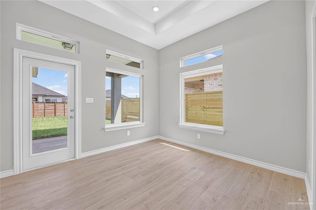 Photo 8 of 4200 Shaquille Avenue