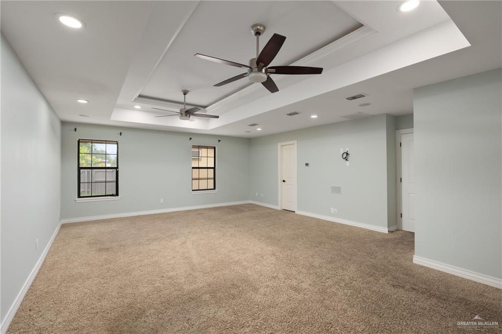 Photo 7 of 3300 Kiwi Avenue