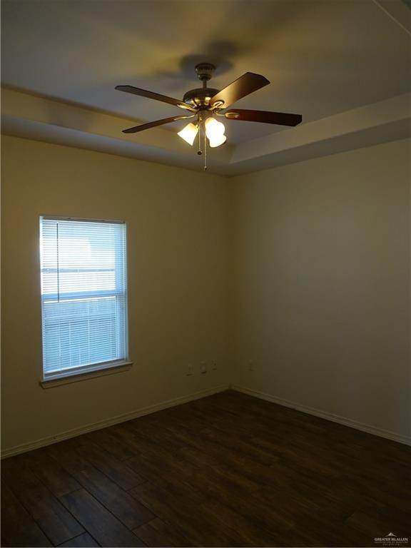 Photo 6 of 3905 Hawthorne Avenue