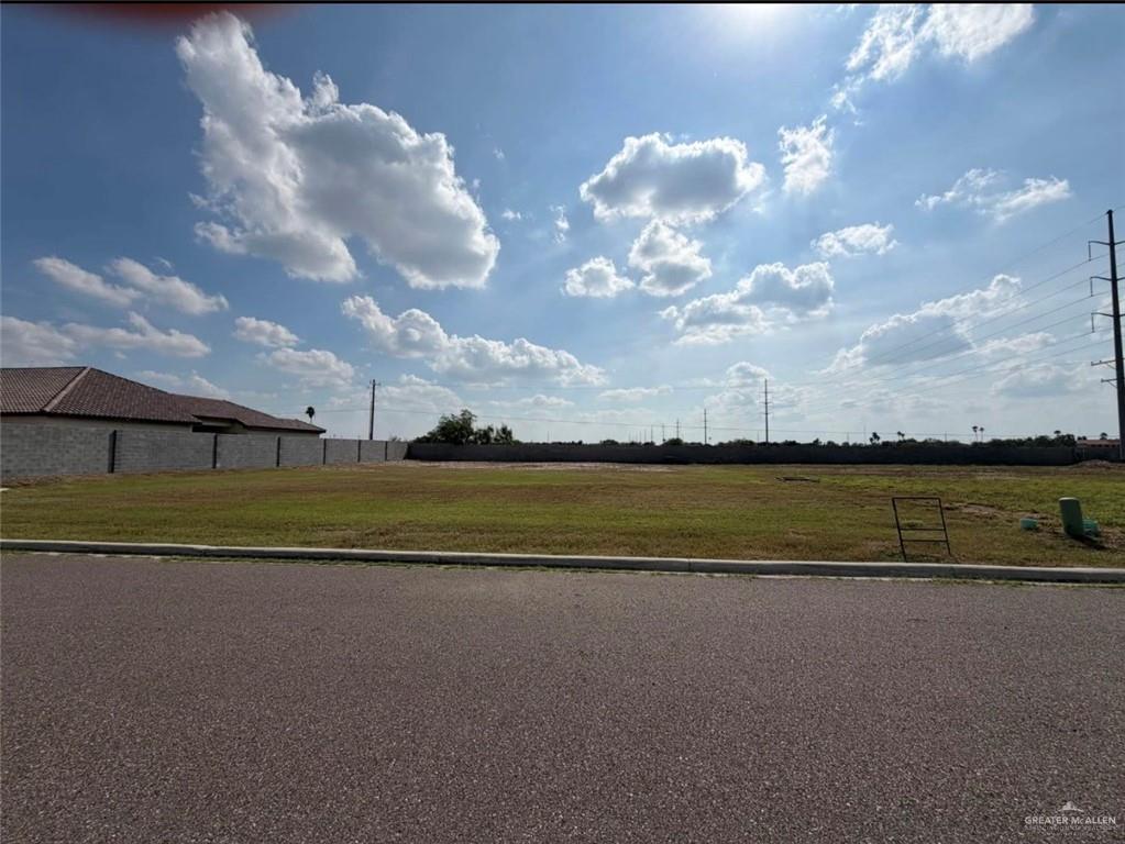 Photo 5 of 3000 Dupont Lane