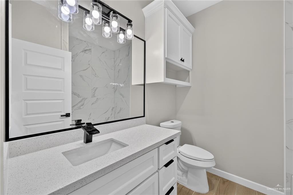 Photo 10 of 7006 La Mora Street