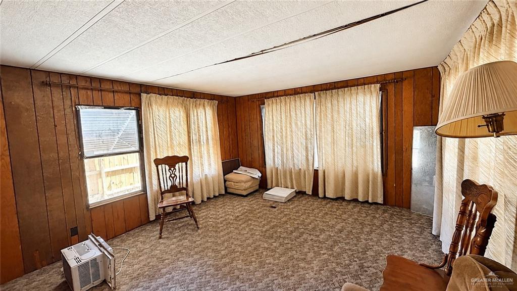 Photo 8 of 425 Oakwood Drive