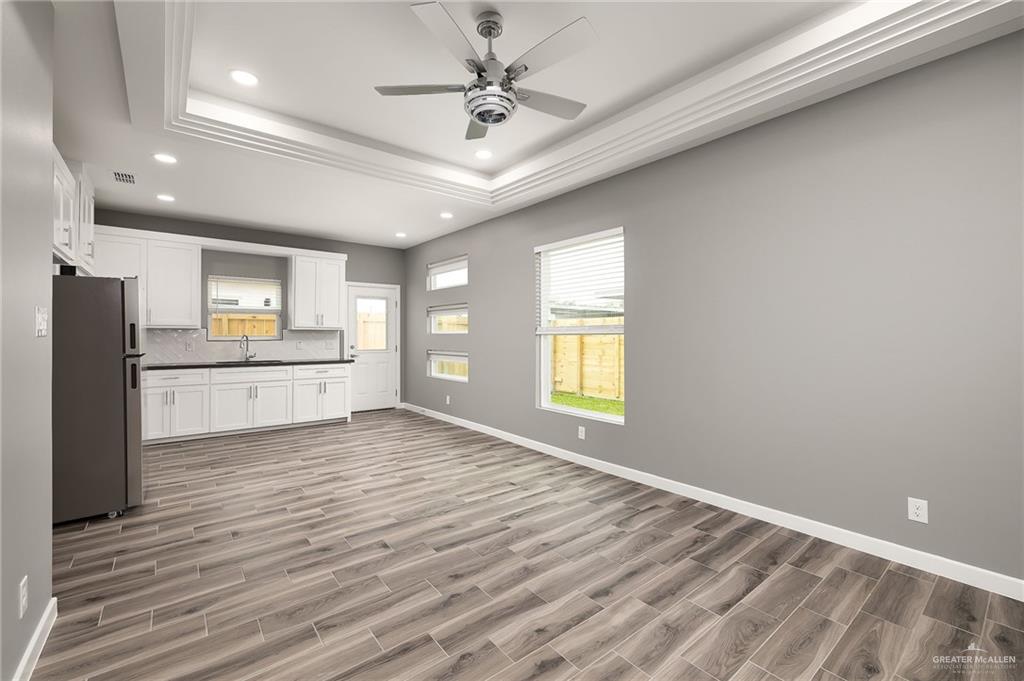 Photo 4 of 1801 Monaco Drive