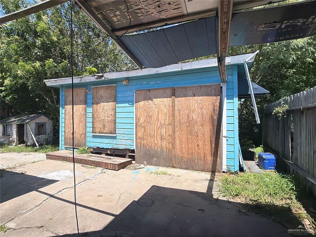 Photo 21 of 430 Canterbury Drive