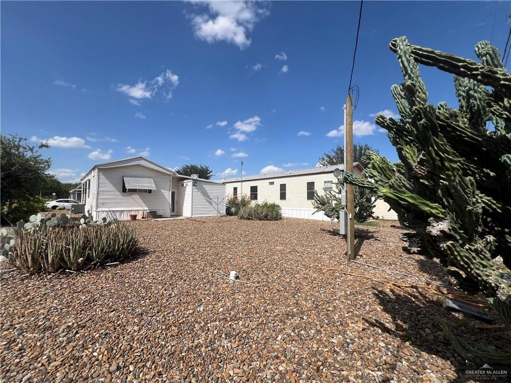 Photo 16 of 98 Lampshire Avenue