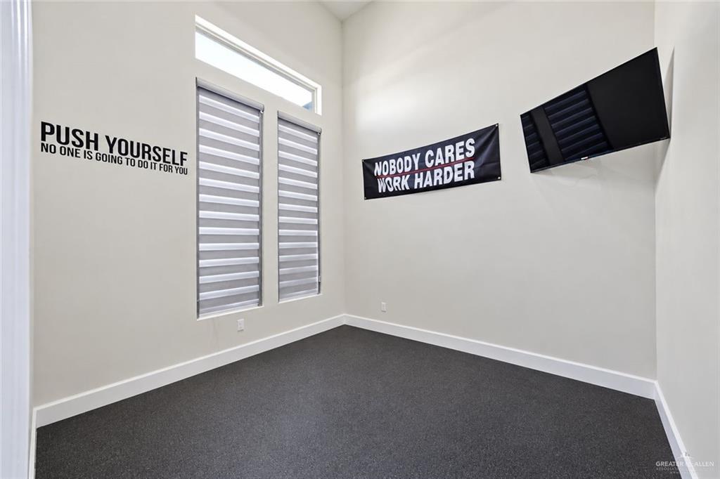Photo 4 of 1207 Berkeley Street