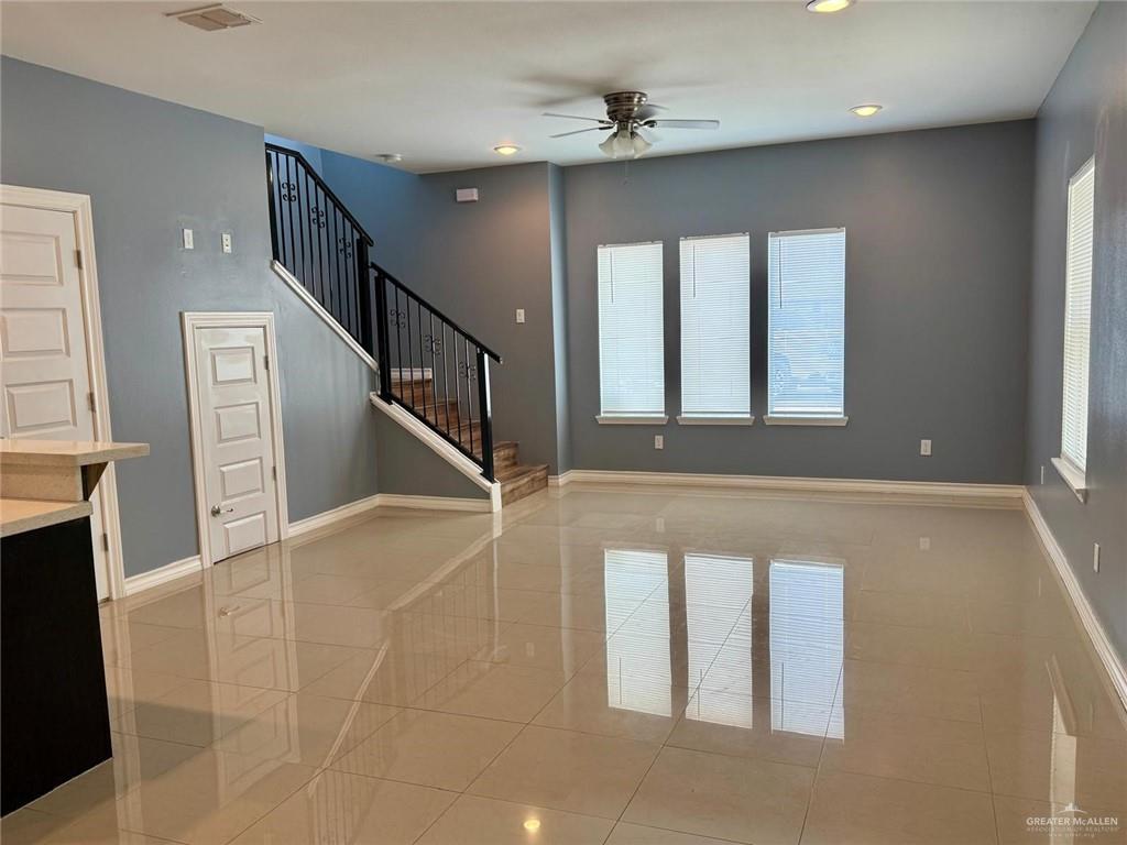 Photo 6 of 1203 White Oak Drive