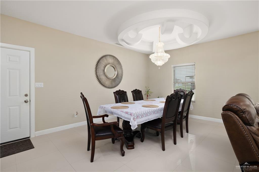 Photo 5 of 1505 Yarely Street