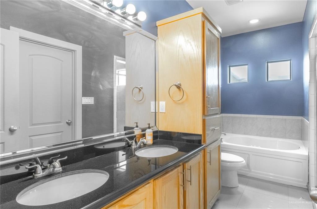 Photo 8 of 1321 Camellia Avenue #4