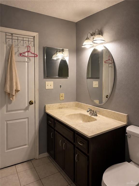 Photo 8 of 2423 Live Oak Street