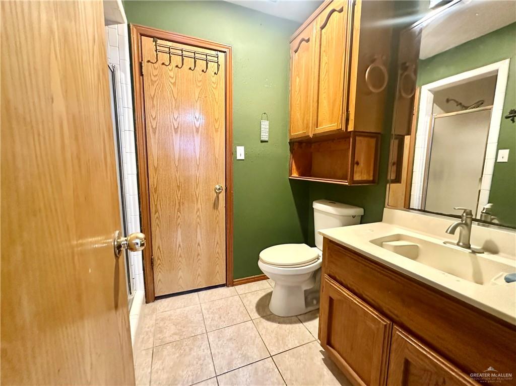 Photo 10 of 1016 Fairway Drive