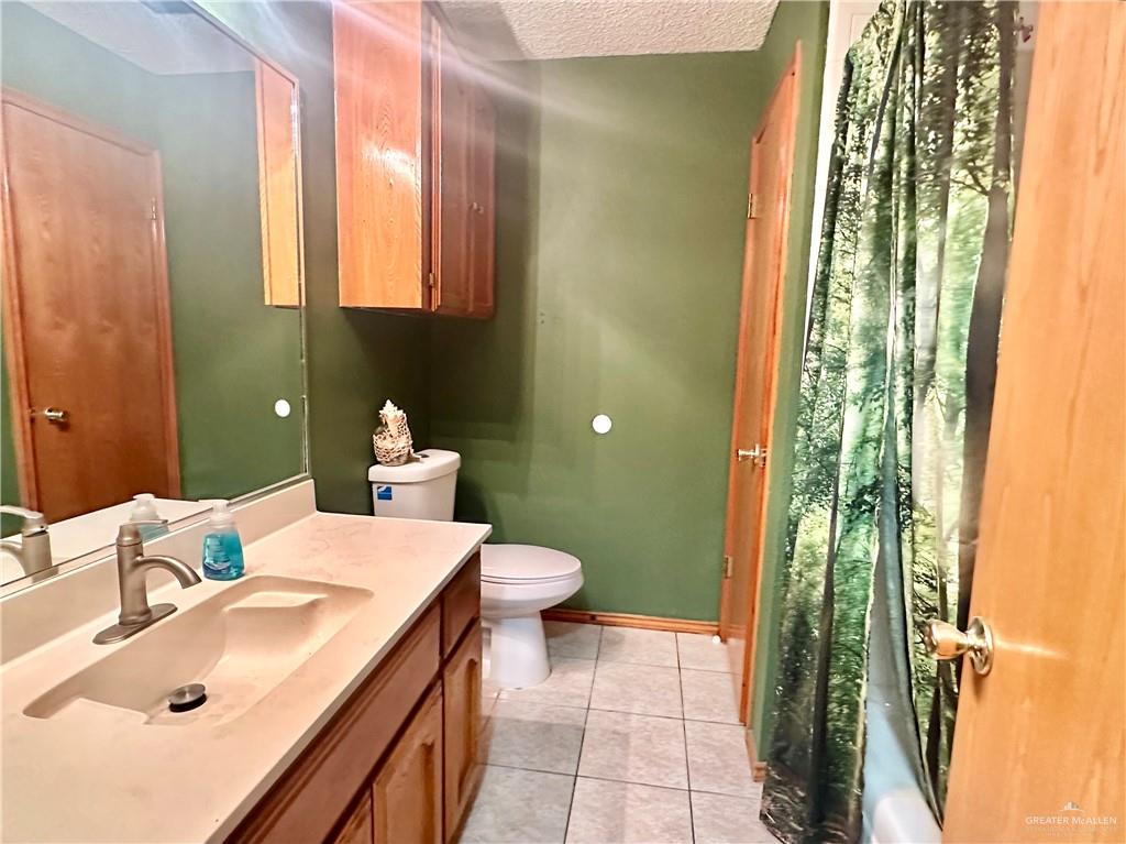 Photo 11 of 1016 Fairway Drive