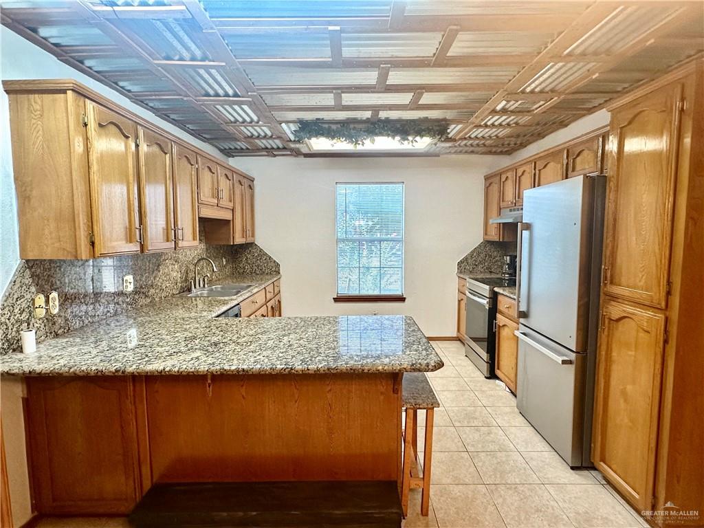 Photo 2 of 1016 Fairway Drive