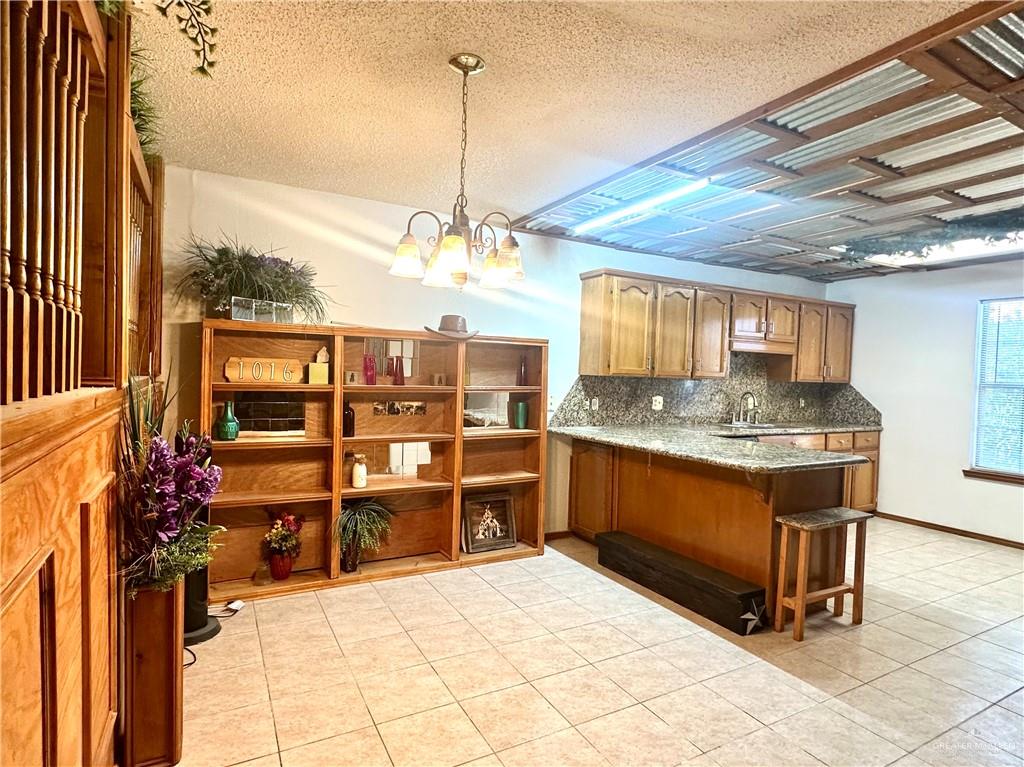 Photo 4 of 1016 Fairway Drive