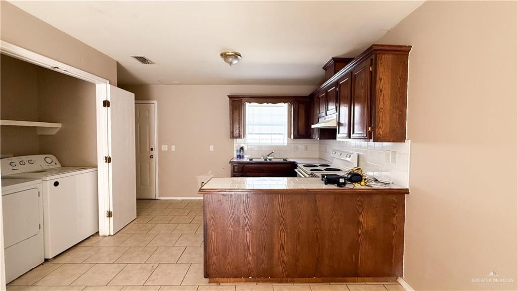 Photo 5 of 3707 Zelma Street