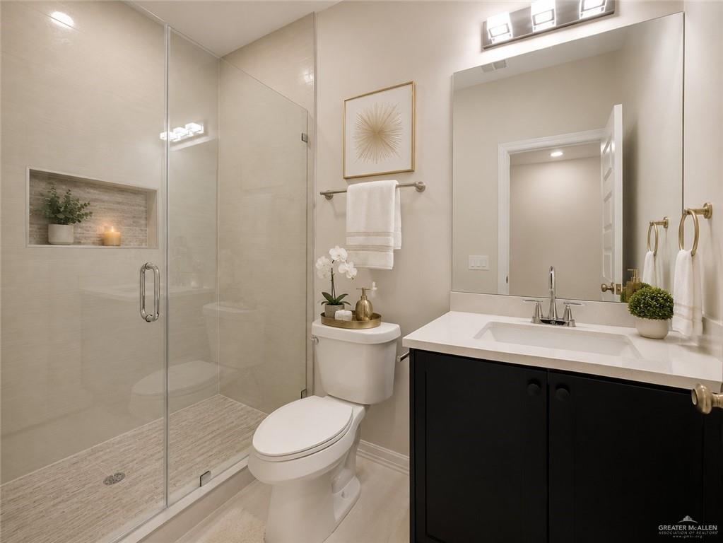 Photo 5 of 500 Emerald Avenue