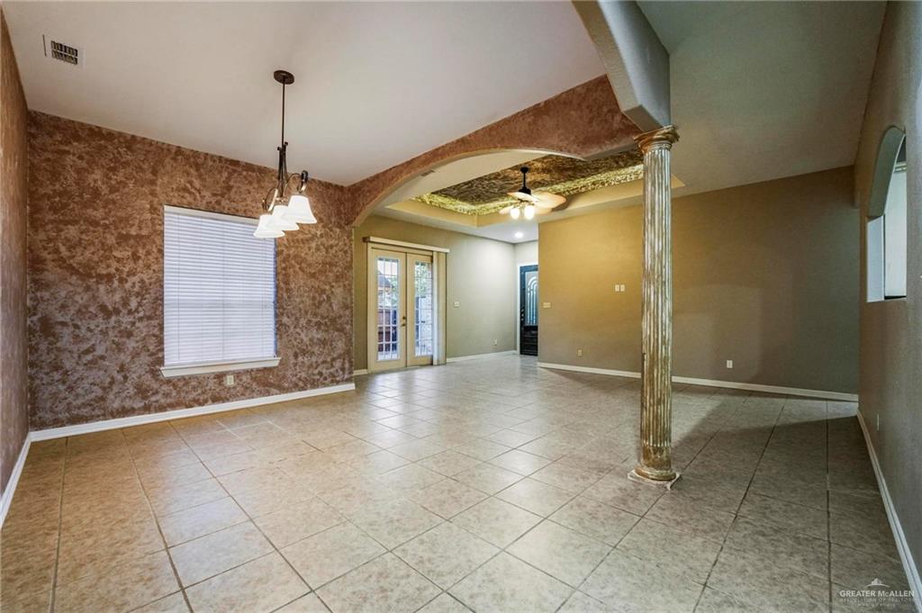 Photo 7 of 1510 Calle Espana Avenue